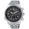 Citizen Radiocontrol esfera negra con toques blancos y exterior con correa plateada de acero inoxidable.