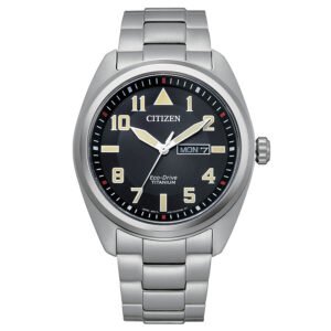 BM8560-88E Citizen Super Titanium esfera negra con toques beige y exterior con correa plateada de acero inoxidable.