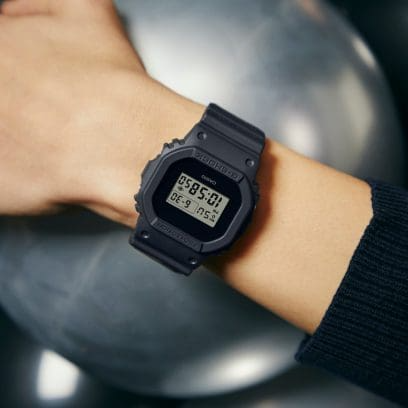 Reloj Casio G-Shock esfera y exterior de color totalmente negro.