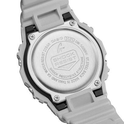 Reloj Casio G-Shock esfera y exterior de color gris translúcido.