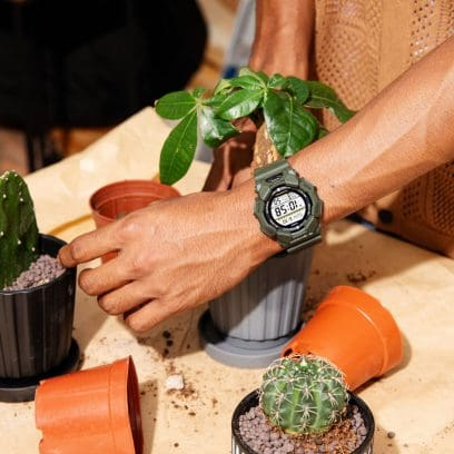 Reloj Casio G-Shock esfera y exterior mono verde.