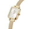 Reloj Daniel Wellington esfera en blanco con toques dorados y exterior dorado.