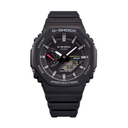 Reloj Casio G-Shock esfera negra con toques azul y rojo y exterior del mismo color.