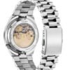 Reloj Citizen con esfera de color azul turquesa y exterior de acero en color plata.