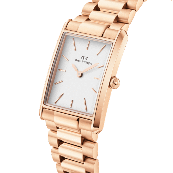 Reloj Daniel Wellington esfera en oro rosa y en blanco y exterior oro rosado.