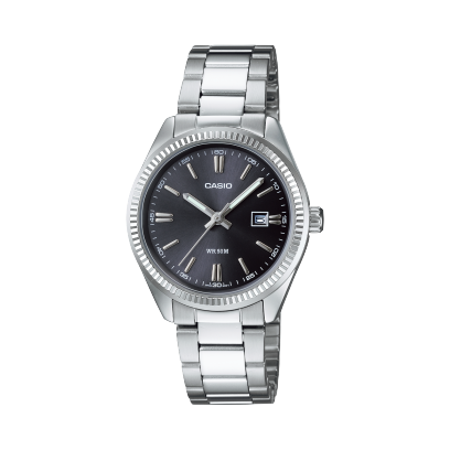 Reloj Casio Collection esfera negra y exterior con correa plateada de acero inoxidable.