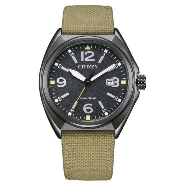 Reloj Citizen con esfera de color negro con toques en blanco y exterior de nylon en color beige.