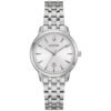 Reloj Bulova 96M165 con esfera y correa plateadas.