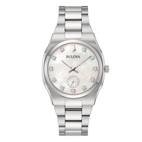 Detalle de la esfera blanca nacarada Esfera nacarada con diamantes en el reloj Bulova 96P242