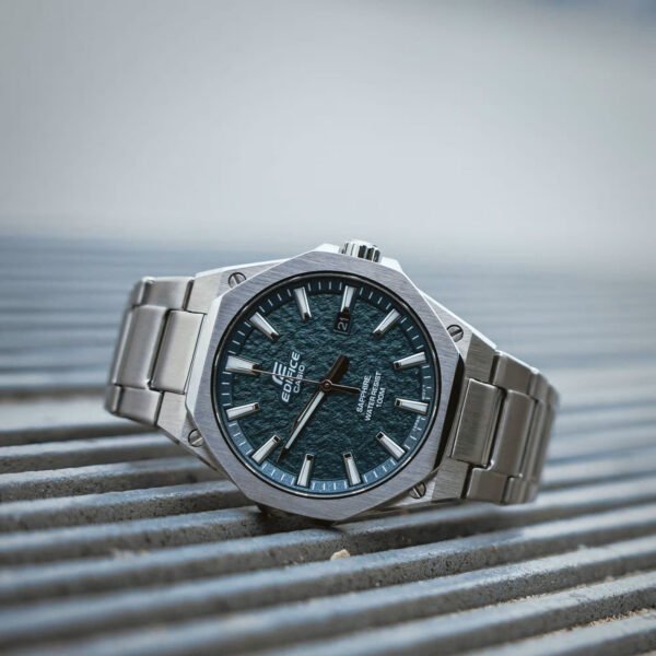 Cristal de zafiro del Casio Edifice EFR-S108DE-3AVUEF.