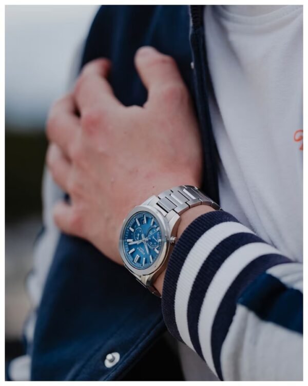 Reloj Casio Edifice EQB-1300D-2A modelo