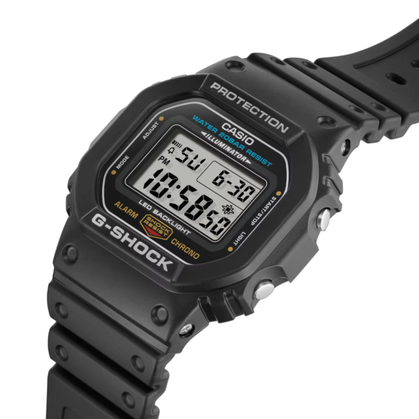 Reloj Casio G-SHOCK DW-5600UE-1ER lateral