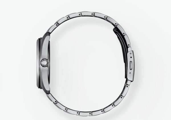 Reloj Citizen AW1900-50X vista lateral completa brazalete titanio