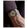 Reloj Citizen NK5010-51X Tsuyosa verde en la muñeca
